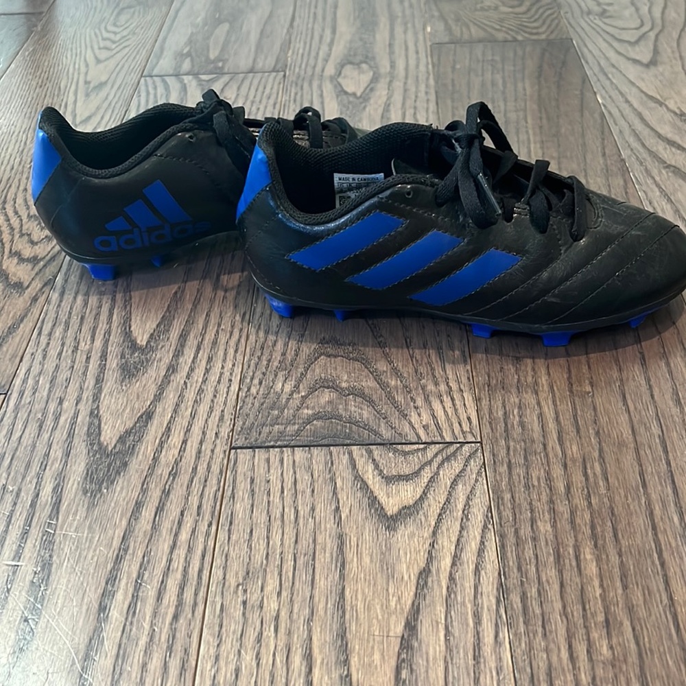Adidas boys soccer cleats